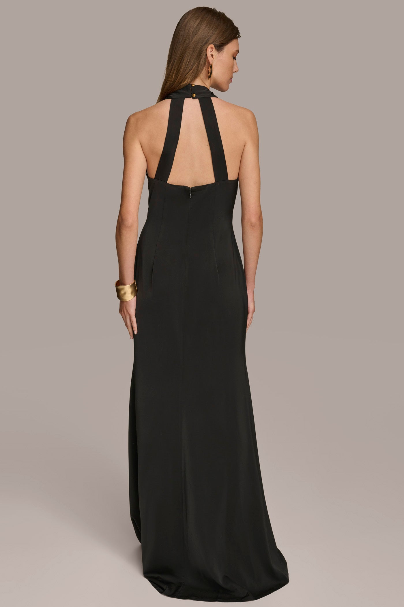 (image for) LEADING V NECK SATIN GOWN